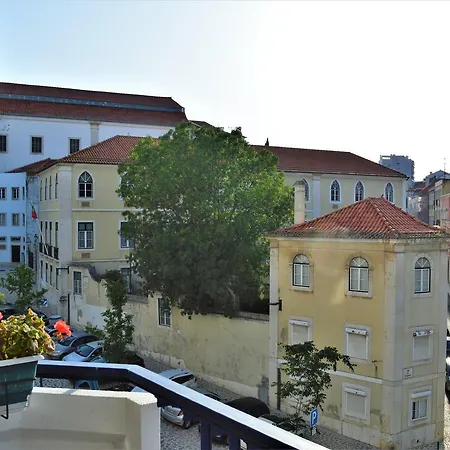 Dom Dinis Apartment *